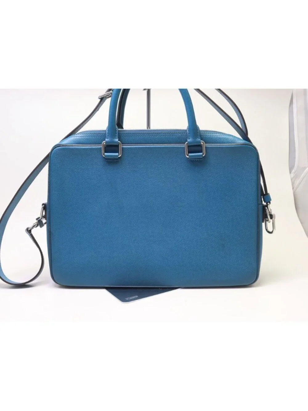 Louis Vuitton Taiga Business Bag